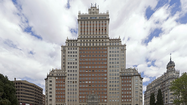 Falsos monumentos modernos